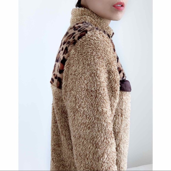 SHERPA SNAP BUTTON PULLOVER SWEATER - LEOPARD - Picture 8 of 13